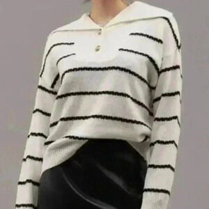 NWT - Blu Pepper Stripped Blue/White Sweater with Buttons (Size Large)